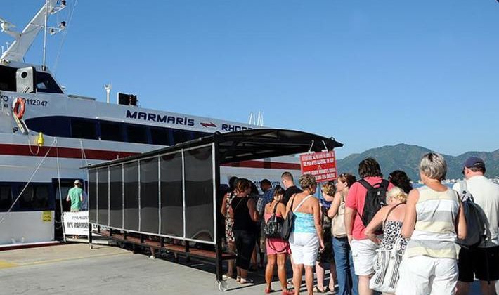 Turizmciler, Yunan adalarına kapıda vizenin kaldırılmasını istiyor