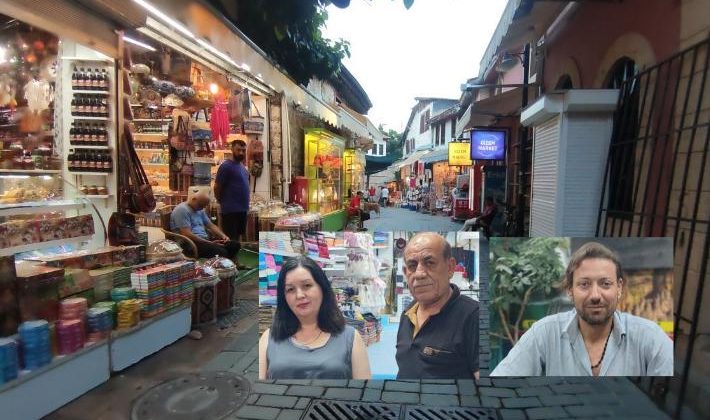 Antalya Kaleiçi esnafı adeta sinek avlıyor