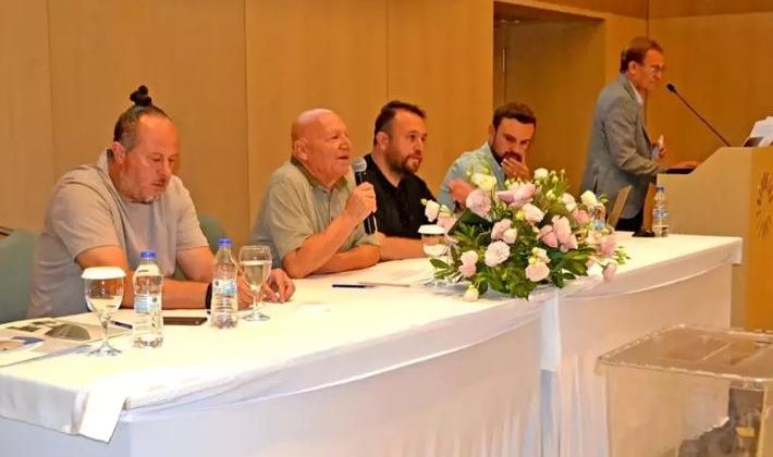 Çeşme Turistik Otelciler Birliği yeni yönetimini belirledi