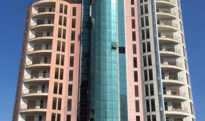 Yıllardır bitmeyen otel inşaatında yangın!