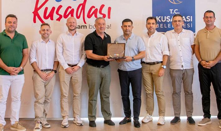 İngiliz tur operatörleri kapasite arttırıyor… Kuşadası’nın İngiliz pazarındaki yıldızı parlıyor