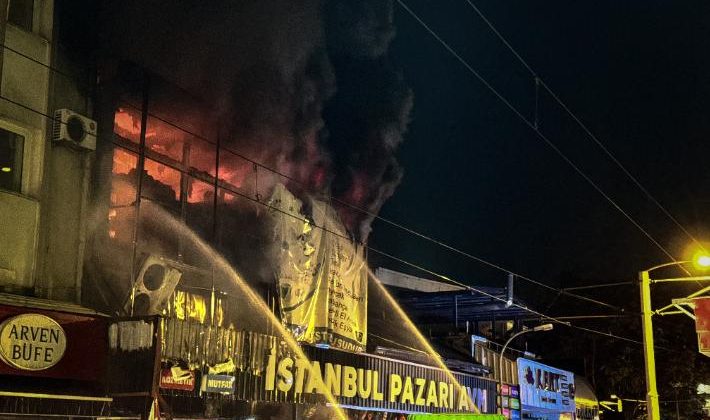 Bursa’da yangın… 2 otel boşaltıldı