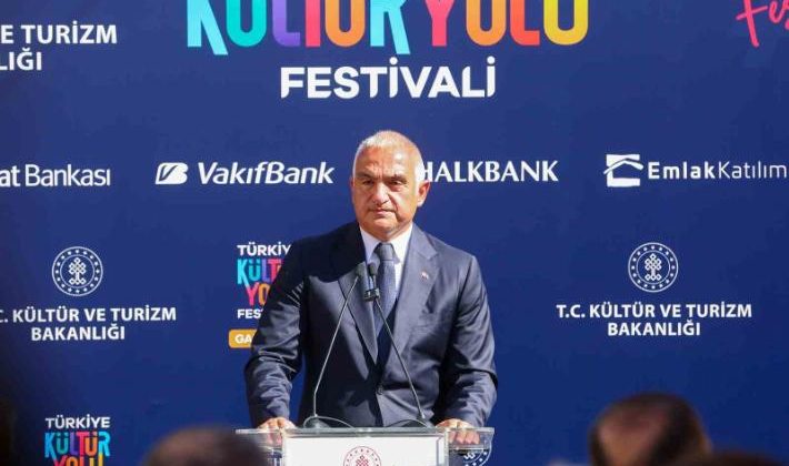 Bakan Ersoy: Türkiye turizmde dünyada ilk 5’te yer alıyor