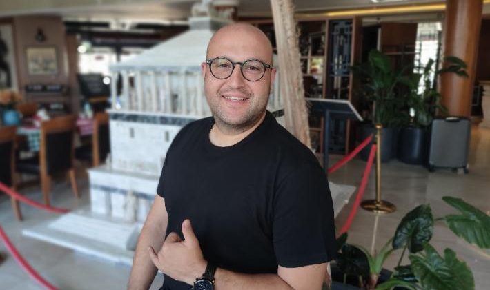 Krizlerin ustasıyız, turizmin hastasıyız