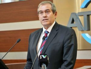 ATSO Başkanı Hacısüleyman’dan önemli çağrı… Antalya turizmi için uçak kapasitesi artırılmalı