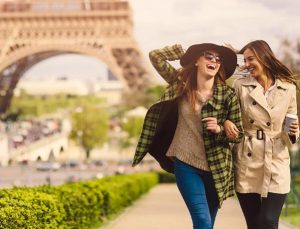 Turizm şirketi çalışanından Paris vurgunu
