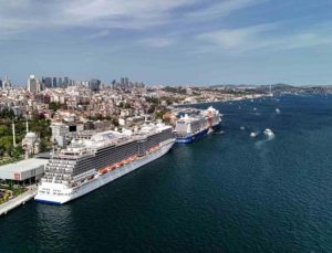 İstanbul’da iki dev kruvaziyer gemisi: 7 bin turist getirdi