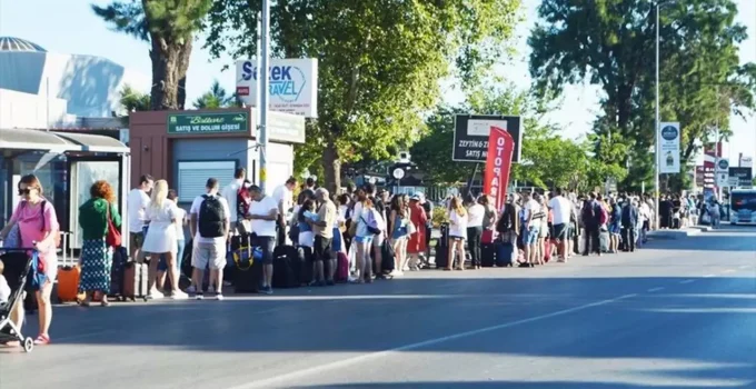 Kapı Vizesine Talep Artıyor: İzmir’den Yunan Adalarına Ek Seferler
