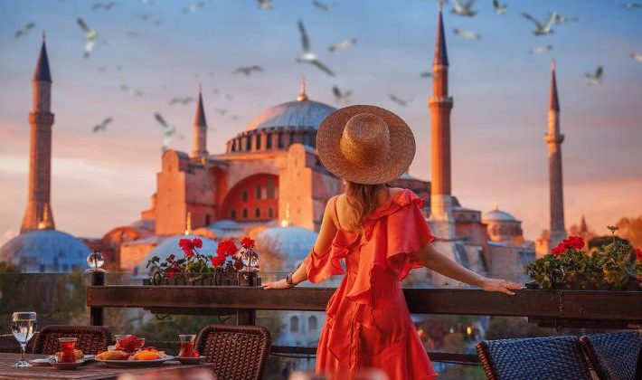 İstanbul’a 4 ayda ne kadar turist geldi?     