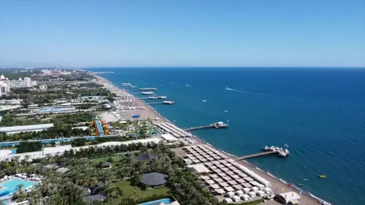 Antalya’da Alman Turist Sayısında Rekor: 2 Milyon 235 Bin 311 Almanya’dan Geldi