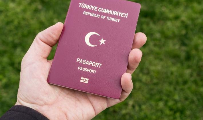 Türkiye pasaport ücretlerinde Almanya’yı solladı