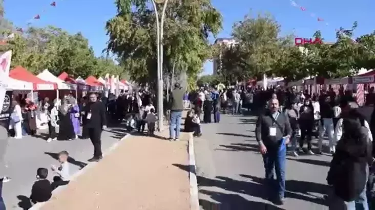 Bakan Şimşek, Bağ Bozumu ve Gastronomi Festivali’nde