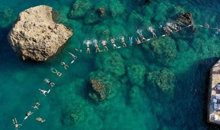 Bakanlıktan ücretsiz plajlar için suç duyurusu