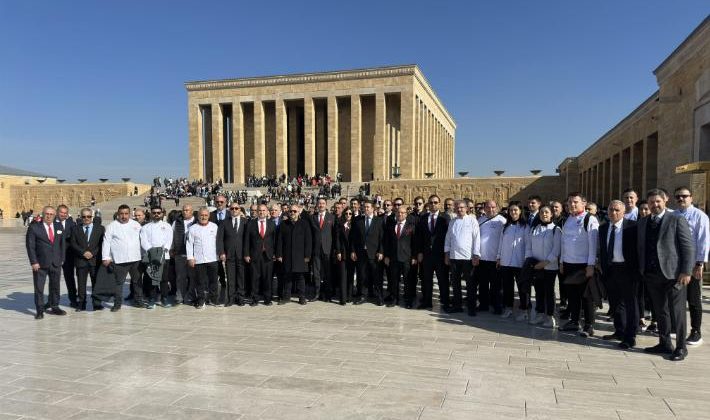 Ankaralı turizmciler Atatürk’ün huzuruna çıktı