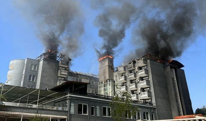 Antalya’da otel yangını… Odalar kullanılamaz hale geldi