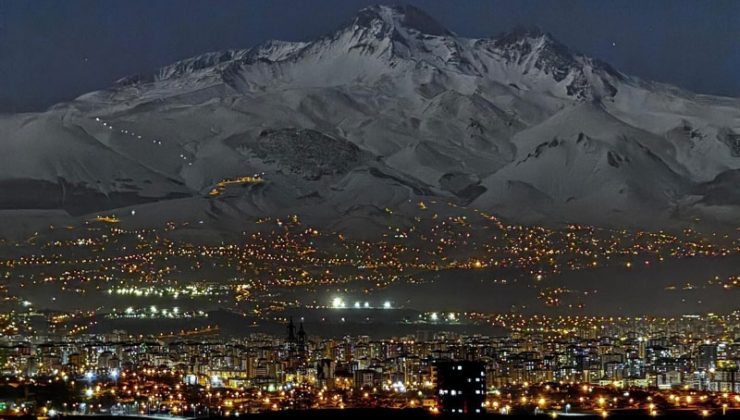Büyükşehir otellerin personelini Kayseri turizmi ve Erciyes konusunda bilgilendirecek