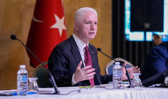 İstanbul Valisi: Belgesiz otellerin hepsi kapatılacak