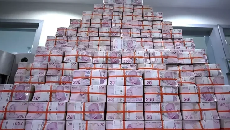 Resmen para yağıyor! Cumhuriyet rekoru kırıldı