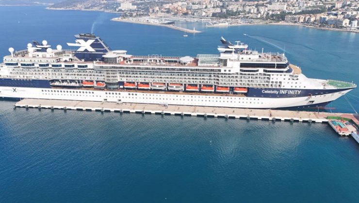 Kuşadası’na Şubat ayının ilk kruvaziyer gemisi 2 bin 161 turist getirdi