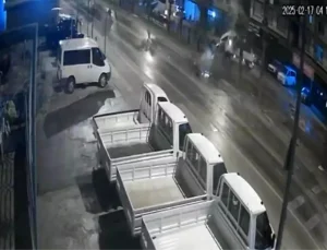 Antalya’da Tur Minibüsü Kaza Yaptı: 2 Yaralı