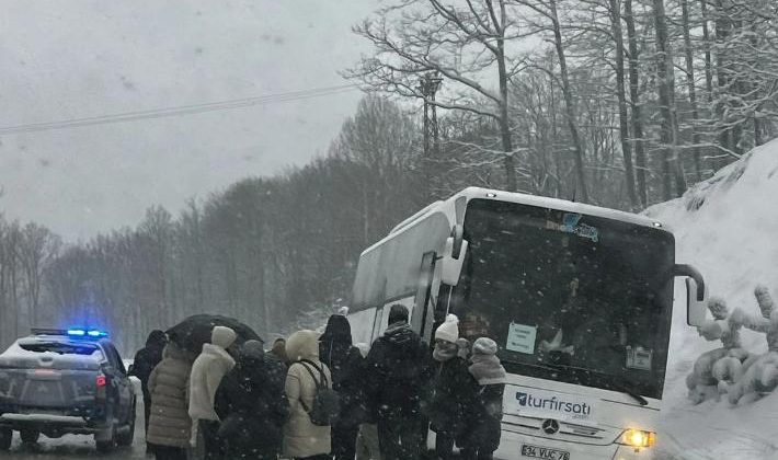 Uludağ’da turist otobüsü kazası