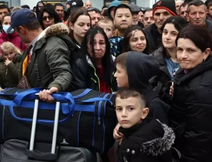 Santorini’de depremler nedeniyle olağanüstü hal ilan edildi