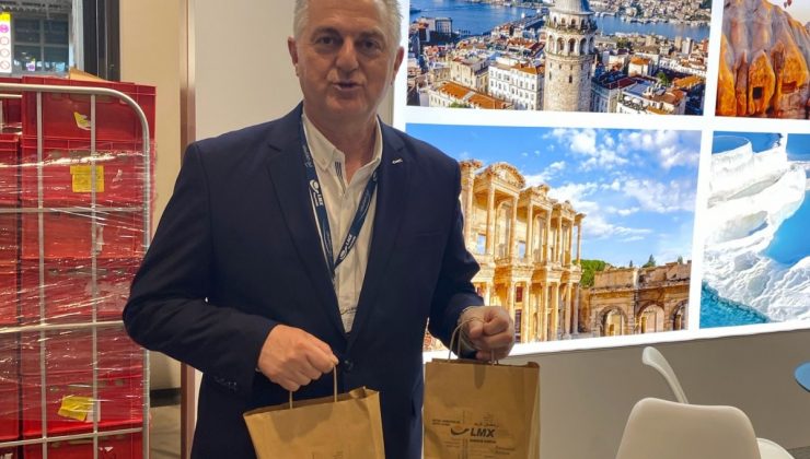 ITB Berin Fuarında Müslümanlara iftar paketi dağıtıldı