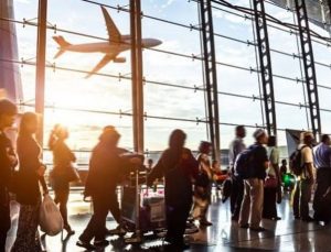 Yabancı turist girişi Şubat’ta yüzde 5,3 azaldı