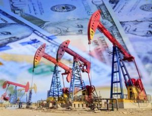 Petrol ABD stoklarındaki düşüşle yükseliyor
