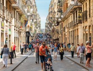 İspanya’da iki turist otobüsü çarpıştı… 34 yaralı
