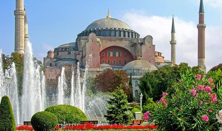 Ayasofya’nın kapısını kırmıştı… Hakkında karar verildi