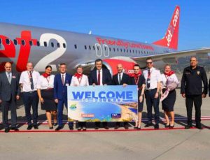 Sezonun ilk turist kafilesi Dalaman Havalimanı’na geldi
