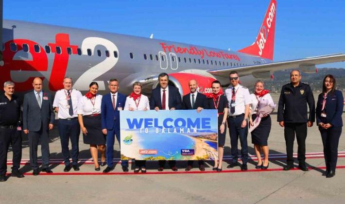 Sezonun ilk turist kafilesi Dalaman Havalimanı’na geldi
