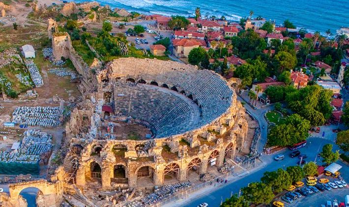 Antalya Rölöve ve Anıtlar Müdürlüğü’nün 15 ihalesine inceleme