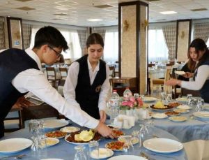 Bu otel, turizm sektörünün ara eleman sorununu çözüyor