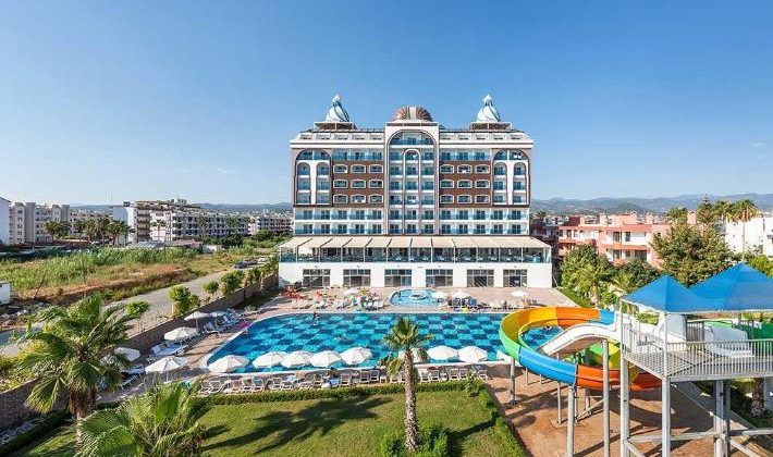 Simurg Halal Luxury Hotel, icradan yarı fiyatına satıldı