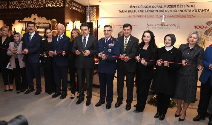 Kültür ve Turizm Bakanlığı’nın ‘102. Yılda 100+2 Sergi’ projesi bu kez Kütahya’da hayat buluyor