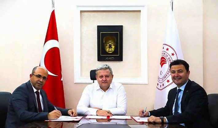 Antalya’da tarım ve turizm sektörleri güçlerini birleştirdi