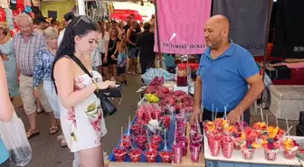 Manavgat Perşembe Pazarı'nda Turist İzdihamı