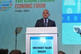 Türkiye'nin turizmdeki başarısının sırrını Bakan Ersoy paylaştı