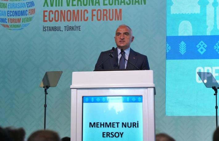Türkiye'nin turizmdeki başarısının sırrını Bakan Ersoy paylaştı