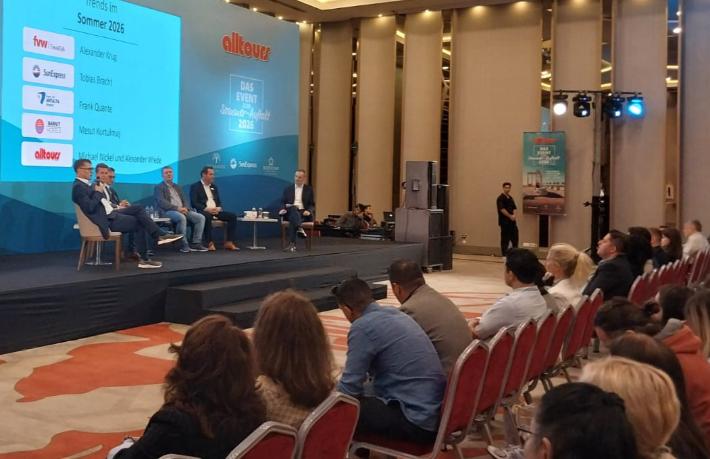 Antalya'da Alltours, 300 Alman acente ile buluştu.