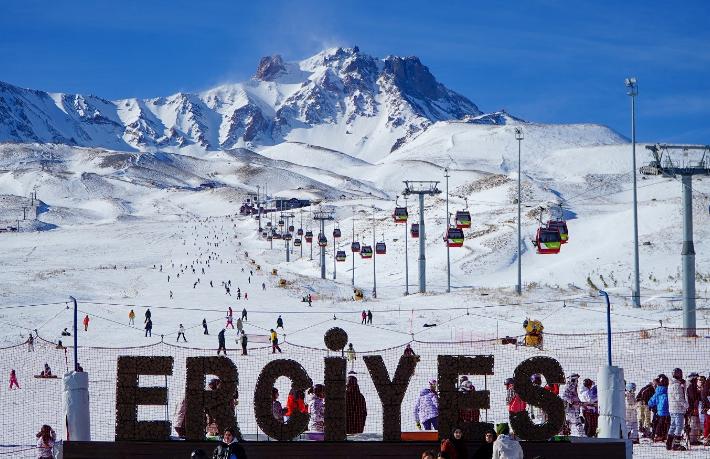 Erciyes, dünyanın en iyi 25 kayak merkezi listesine girdi.