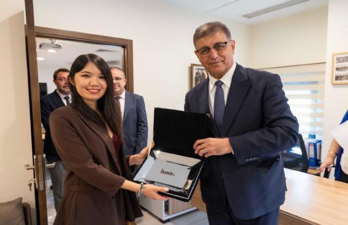 İzmir'deki konaklama sektörünün büyük şirketleri, Çinli turizm devi için otel konferansı düzenleyecek.