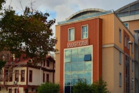 İzmit'teki Wes Hotel bir alıcı arıyor.