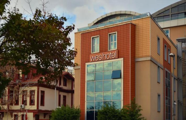 İzmit'teki Wes Hotel bir alıcı arıyor.