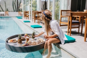 Türkiye'ye düzenlenen lüks turların yarısı Rusya'dan gelmektedir.